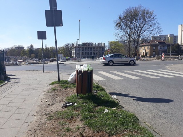 Toruńscy urbaniści pracują nad zmianą planu zagospodarowania, która umożliwi u wylotu ul. Dekerta budowę wieżowca o wysokości przekraczającej 50 metrów.