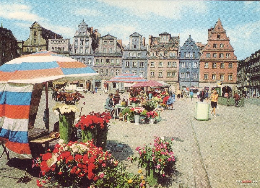 Wrocław. Zobacz kolorowe zdjęcia z pl. Solnego z lat 70. i 80. XX wieku (UNIKATOWE FOTOGRAFIE)