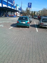 Miszczowie parkowania na Słowackiego i Opawskiej w Raciborzu [FOT. INTERNAUTY]