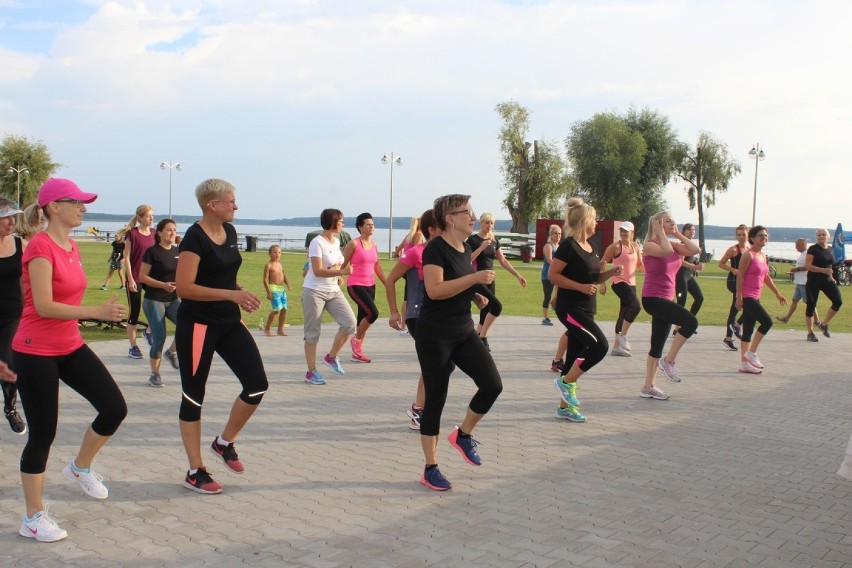 Letni aerobic na plaży 11 lipca 2018