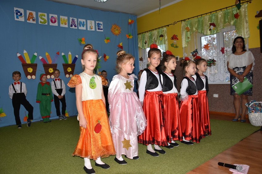 Pasowanie na przedszkolaka w Przedszkolu Samorządowym w Gąsawie [zdjęcia] 