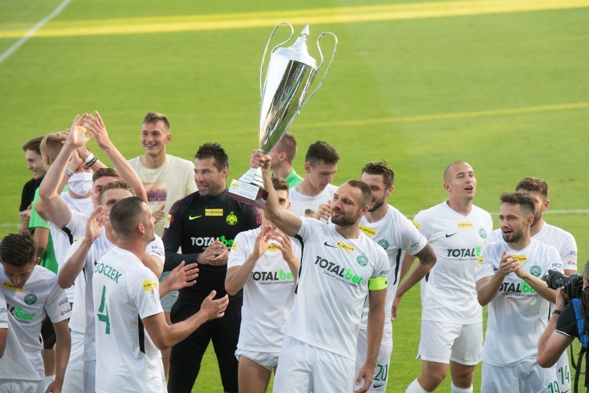 Warta wygrała z Radomiakiem 2:0 i znów zagra w ekstraklasie.