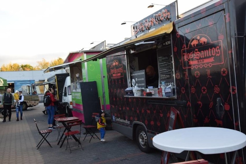 Zlot food trucków w Białymstoku: smaczne pożegnanie lata przed Outletem Białystok. Mamy dla Was vouchery! 9-11.10.2020