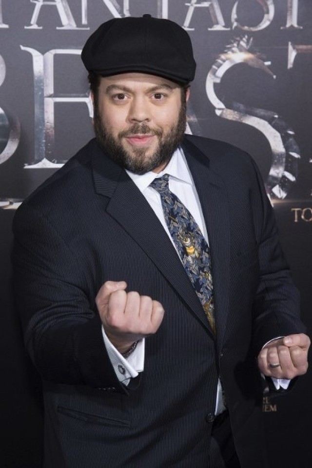 Gwiazdy na premierze filmu „Fantastyczne zwierzęta i jak je znaleźć” - Dan Fogler