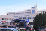 Inowrocław. Chirurgia w inowrocławskim szpitalu pracuje normalnie, ale dyrekcja placówki wciąż negocjuje z lekarzami-specjalistami