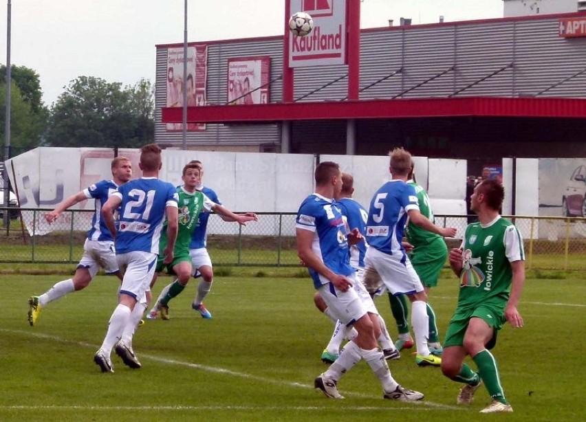 Pelikan Łowicz przegrał 0:1 (FOTO)