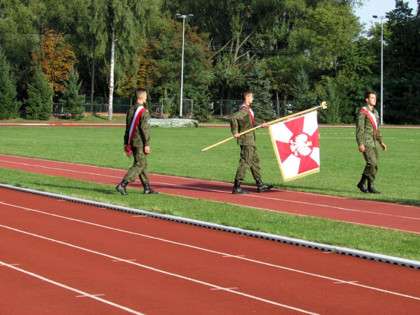 Ślubowanie klas pierwszych ZSTiO we Wrześni.