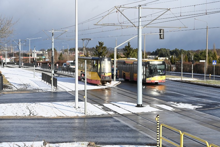 Tramwaj przejechał po raz pierwszy nowym torowiskiem na...