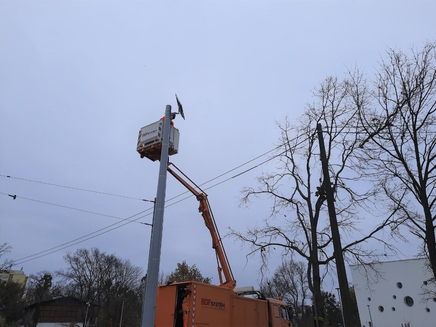 Prace w ciągu ul. Warneńczyka idą w dobrym tempie