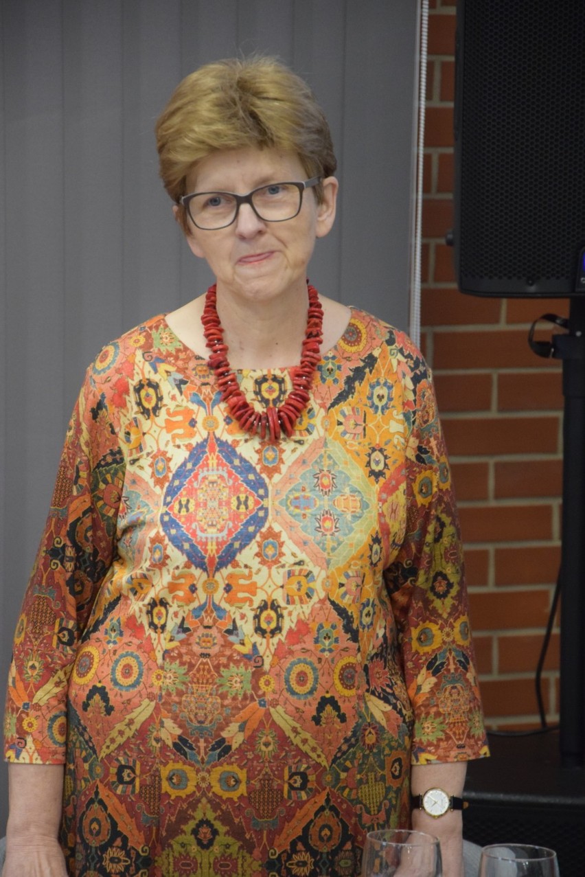 Spotkanie z poezją. Maria Mikołajczak zaprezentowała tomik poezji pt. "Tkam"
