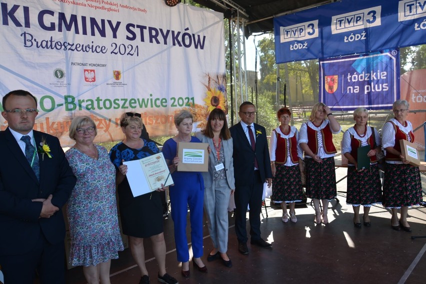 Stowarzyszenie Gospodyń Wiejskich w Kamionie i Toporowie wyróżnione za chleb dożynkowy