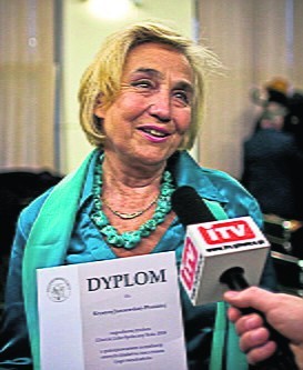 Krystyna Jurczewska-Płońska, prezes Uniwersytetu Trzeciego Wieku, animatorka niepowtarzalnych działań aktywizujących seniorów. Dziś UTW to instytucja na miarę XXI wieku.