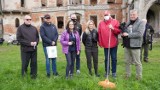 Wielkie sprzątanie parku w Kopicach odbyło się po raz czwarty. Zebrano 70 worków śmieci!