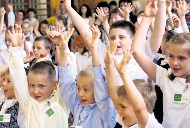 Podwyżki osłodzą nauczycielom likwidację szkół