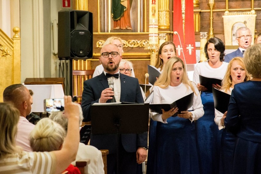 Koncert charytatywny w Kościele Garnizonowym w Kielcach. Śpiewali dla Kacperka [WIDEO, ZDJĘCIA]