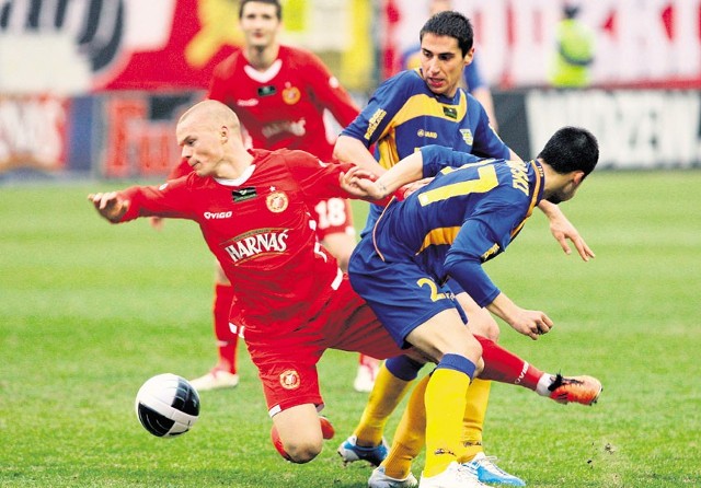 Darvydas Sernas i Mindaugas Panka (od lewej) grali w Vaduz w meczu Liechtenstein - Litwa