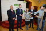 ASF LUBUSKIE. Posłowie PSL Władysław Kosiniak Kamysz i Jolanta Fedak w Nowej Soli zabrali głos w sprawie ASF 