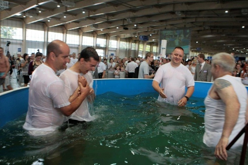 W Poznaniu odbył się chrzest Świadków Jehowy