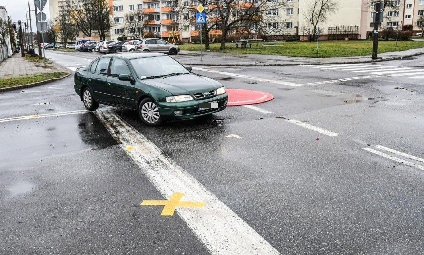 Minirondo na skrzyżowaniu ul. Leszczyńskiego i Czackiego...