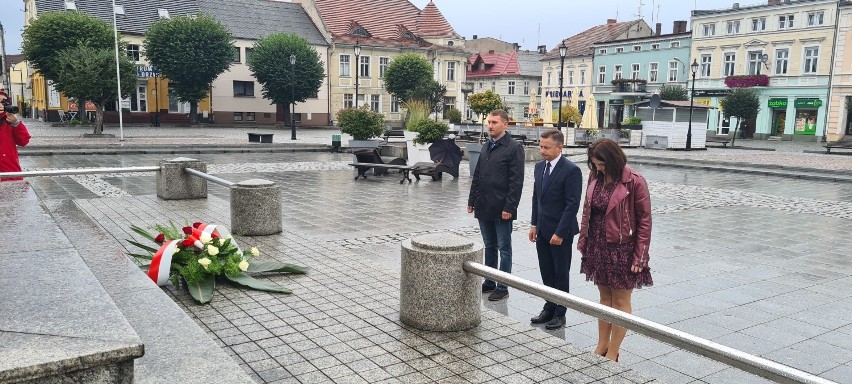 GOSTYŃ. 81. rocznica wybuchu II wojny światowej. Wyjątkowo skromne uroczystości [ZDJĘCIA]