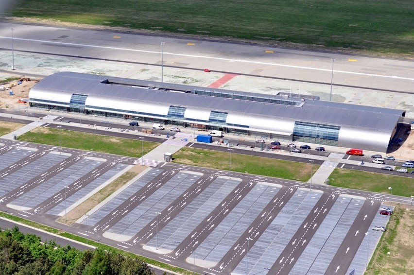 Lotnisko w Modlinie domaga się od Erbudu ok. 5 mln zł [ZDJĘCIA]