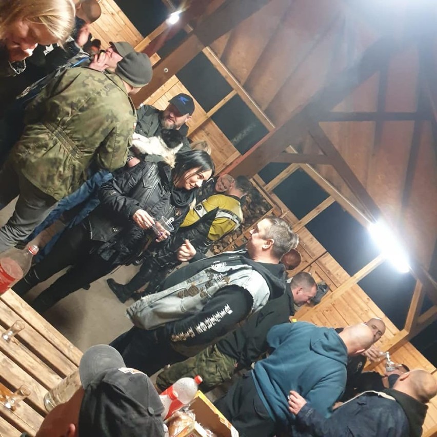 AKTYWNIE: Motocykliści klubu Oldtimers z Krotoszyna uczestniczyli w integracyjnych zajęciach z pierwszej pomocy [ZDJĘCIA]