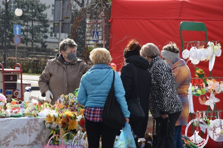 Kiermasz Wielkanocny w Wieluniu połączony ze zbiórką dla Marzeny Zabłockiej i ukraińskimi smakami