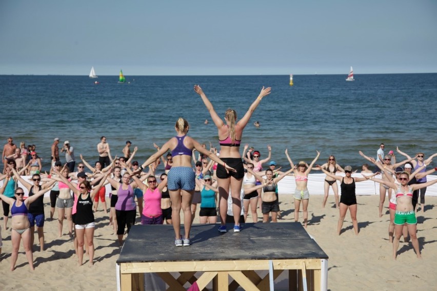 Zumba na plaży - dla dzieci i dorosłych