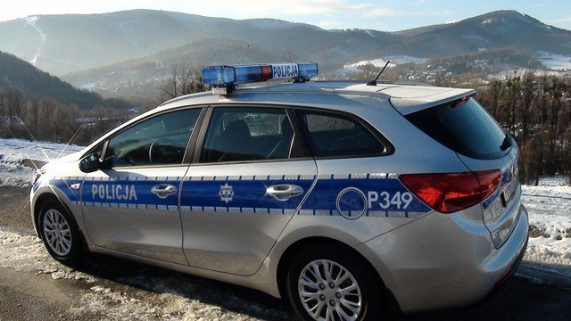 Dzięki wsparciu miasta, ustrońscy policjanci jeżdżą nowym radiowozem