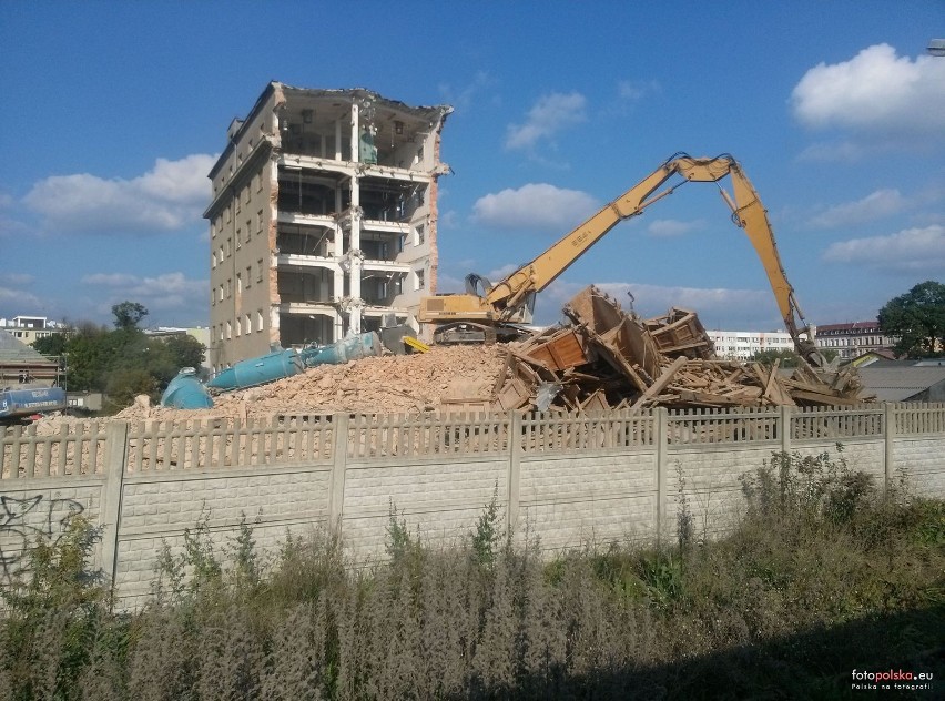 Tak ponad sześć lat temu burzono stary młyn przy ul. 3 Maja w Oleśnicy