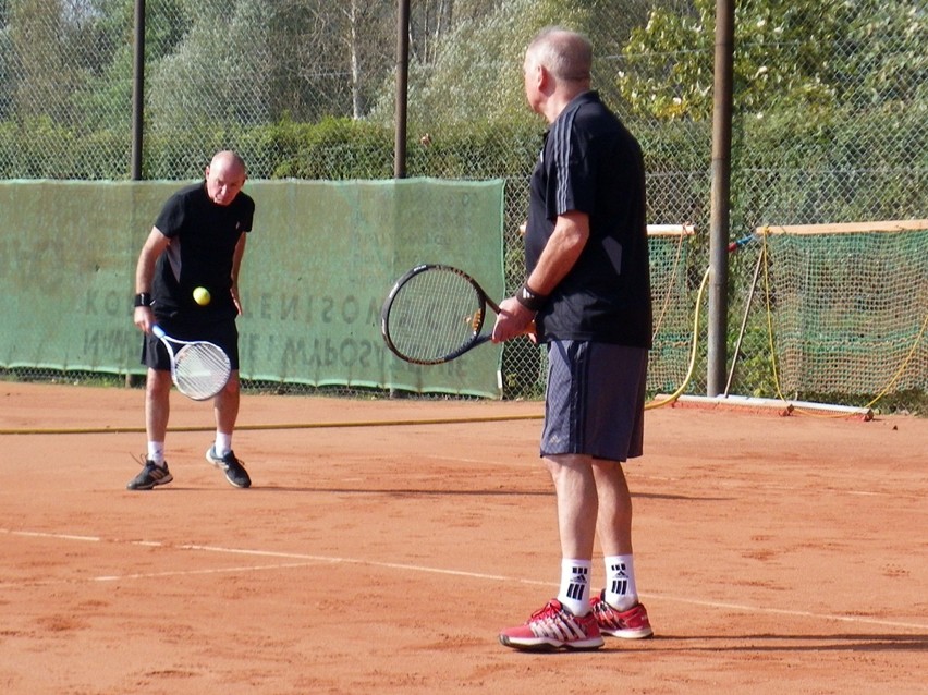 Tenis: w Pile odbyła się II edycja Deblowego Turnieju Posła RP Grzegorza Piechowiaka. Zobacz zdjęcia