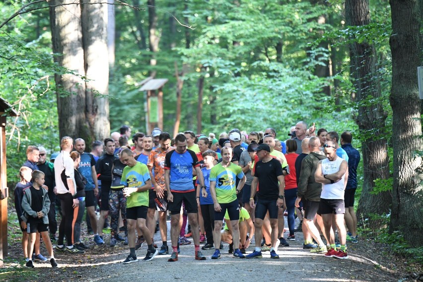 Parkrun Żary biegał razem ze Świętem Lasu i Ochrony Klimatu. Na starcie stanęło ponad 50 uczestników