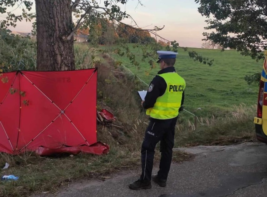 Tragiczny wypadek na trasie Wysin - Chrósty w gm. Liniewo. Zginęło 2-letnie dziecko. Kobieta w ciąży w ciężkim stanie 