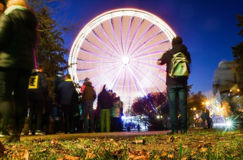 Młyńskie Koło na Placu Teatralnym to niewątpliwa atrakcja...