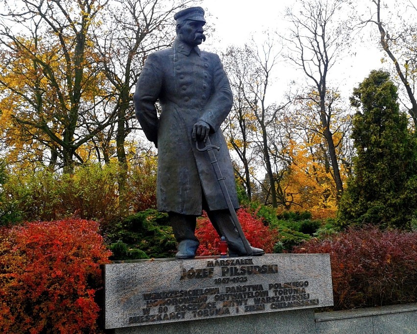 Marszałek Józef Piłsudski 1867-1935    Honorowy Obywatel Torunia