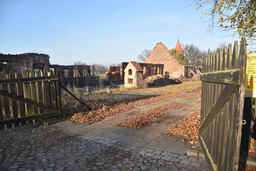 Malbork. Rozpoczęła się odbudowa Przedzamcza na nowe funkcje. To "bardzo ważny moment" dla Muzeum Zamkowego