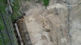 Bomba przy Ciołkowskiego. Film zrobiony dronem lotniczym [WIDEO]