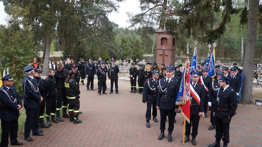 Dzień Strażaka w Heliodorowie. Świętowali strażacy z całej gminy Szamocin (FOTO)