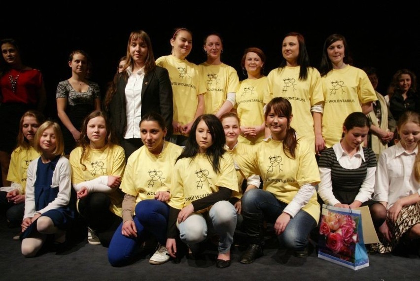 Wrocław: Nagrody dla Ośmiu Wspaniałych wolontariuszy (ZDJĘCIA)