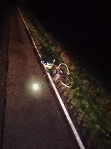 Kierowca forda potrącił rowerzystkę. Kobieta została przewieziona do szpitala [ZDJĘCIA]