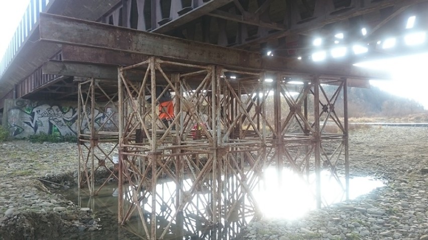 Most na ul. Kamiannej zabezpieczony. Autobusy MPK mogą jeździć