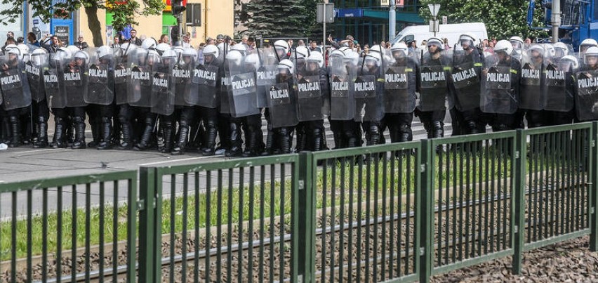 Śledczy przedstawili zarzuty w sumie dziesięciu osobom,...