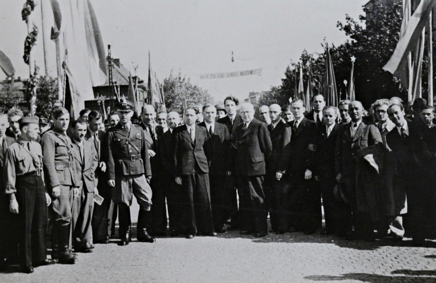 Tak wyglądały uroczystości, które odbyły się 75. lat temu