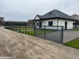TOP 15 domów na sprzedaż w Łódzkiem z pięknymi działkami i tarasami w dobrej cenie. To może być twój azyl ZDJĘCIA