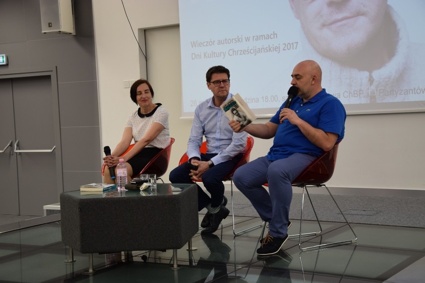 Wojciech Malajkat w Chełmskiej Bibliotece Publicznej