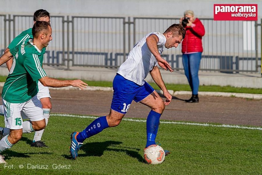 Piłkarze III-ligowego Górnika Wałbrzych wygrali na swoim boisku 1:0 z Olimpią Kowary
