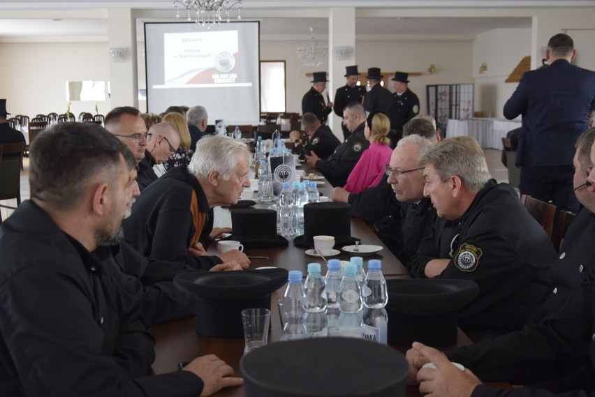 Kominiarze z całej Polski uczestniczyli w jubileuszu skierniewickiego oddziału Krajowej Izby Kominiarzy