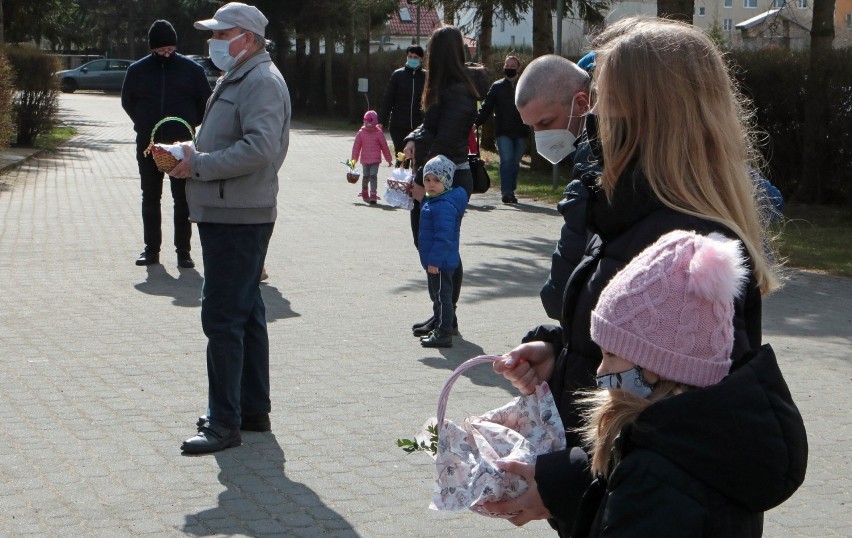 Dziś Wielka Sobota, dzień w którym tradycyjnie w kościołach...