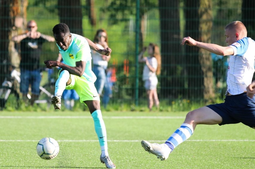 Mecz Hutnik II - Wieczysta (0:2) w klasie okręgowej Kraków...