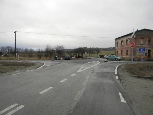 Droga przez granicę i włączenie się do czeskiej szosy Mikulovice - Vidnava